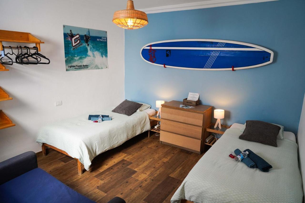 نزل فامارافي Red Star Surf & Yoga Camp Lanzarote المظهر الخارجي الصورة