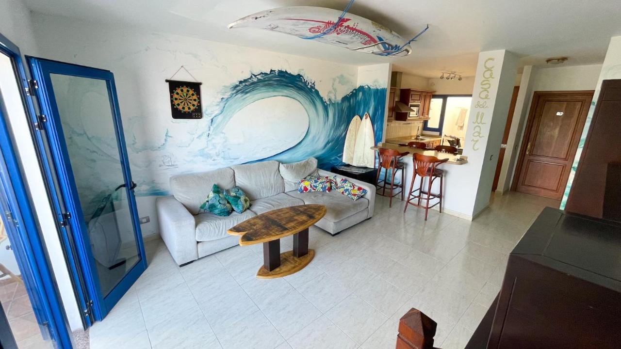 نزل فامارافي Red Star Surf & Yoga Camp Lanzarote المظهر الخارجي الصورة