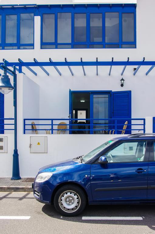 نزل فامارافي Red Star Surf & Yoga Camp Lanzarote المظهر الخارجي الصورة