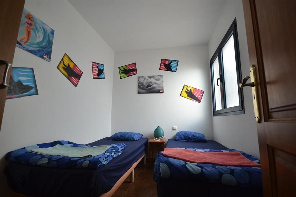 نزل فامارافي Red Star Surf & Yoga Camp Lanzarote المظهر الخارجي الصورة